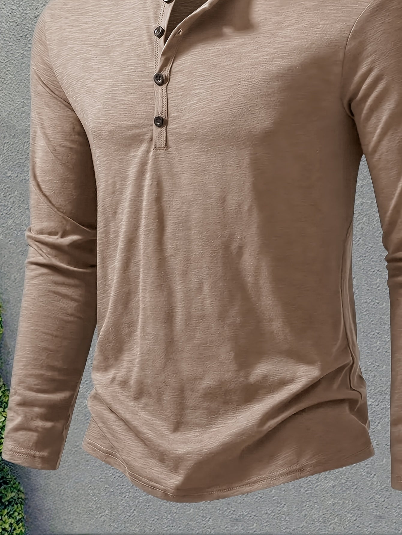 Henley Trøje Herre – Langærmet henley med klassisk design til hverdag, arbejde og lag-på-lag i Militærgrøn og Khaki – Dalton