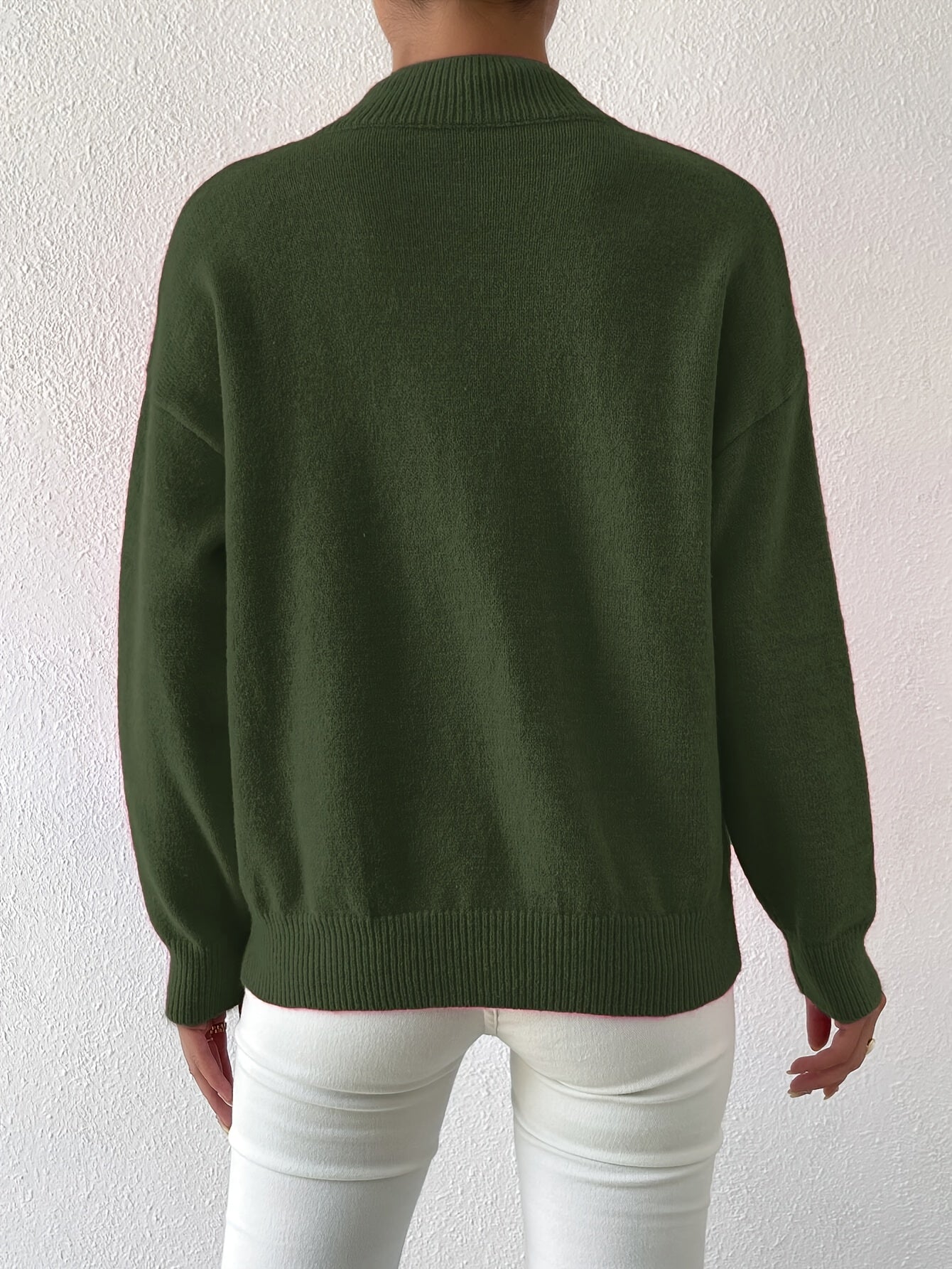 Striktrøje Dame – Pullover med høj hals og klassisk design til hverdag, arbejde og lag-på-lag i Sort og Abrikos – Lorelei