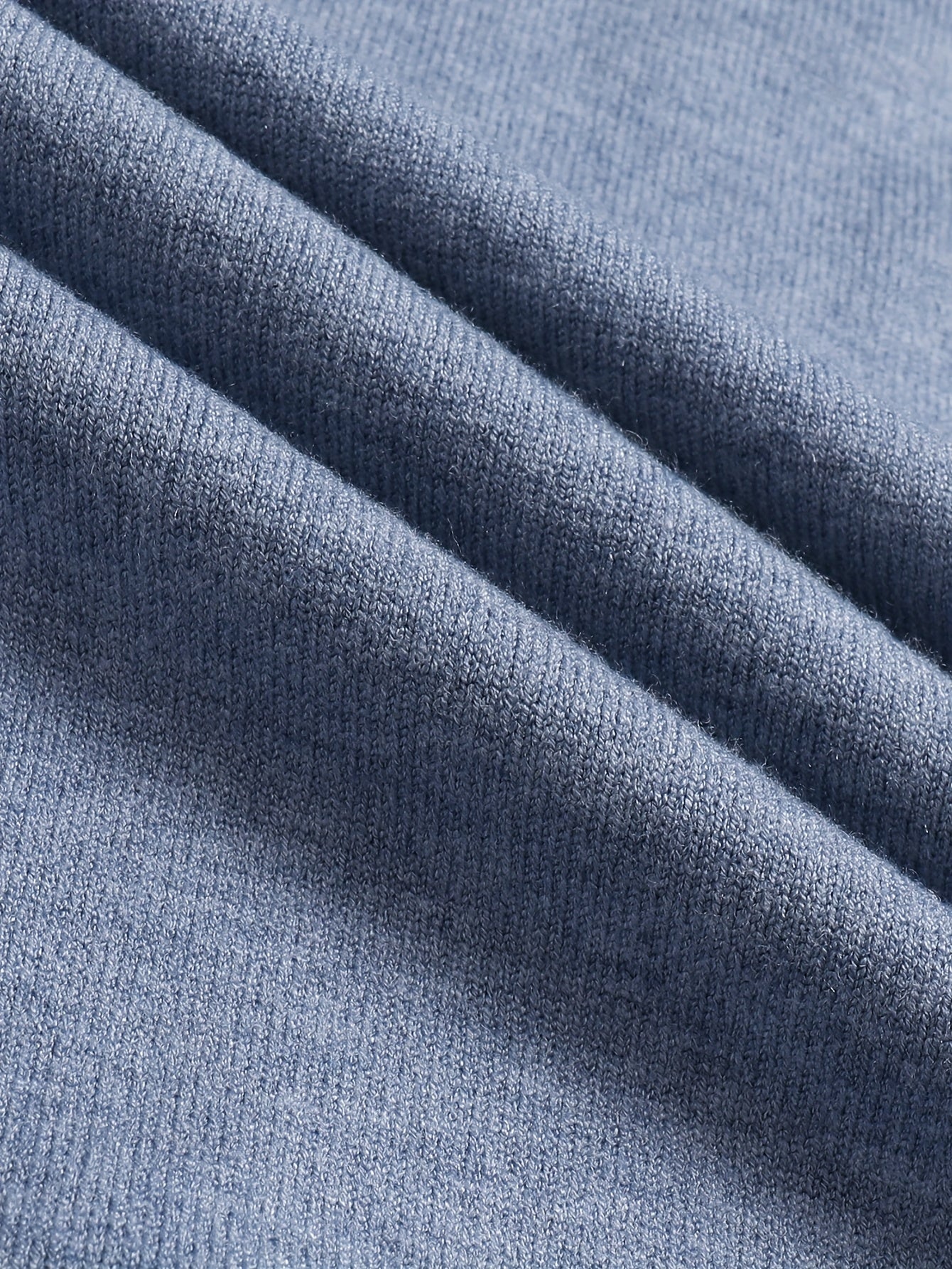Striktrøje Herre – Pullover med høj hals og klassisk design til hverdag, arbejde og lag-på-lag i Sort og Hvid – Everett