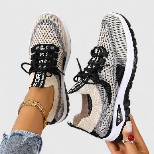 Sneakers Dame – Mesh Løbesko med Snørebånd og Farveblok Design
