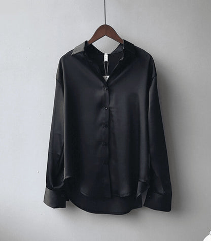 Hvid Satin Bluse Dame – Oversized Skjortebluse med Knapper