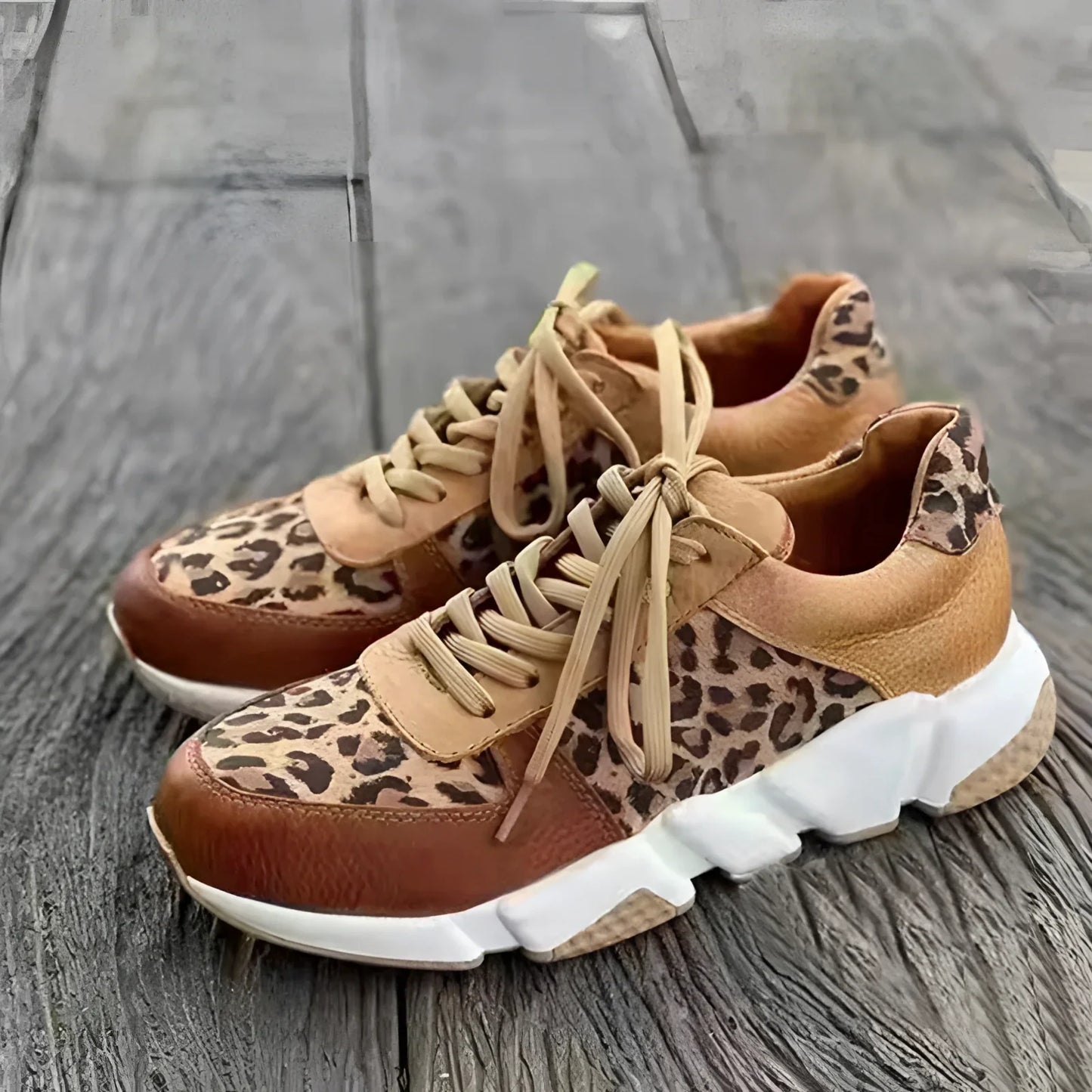 Leopard Sneakers Dame – Sneakers med Kraftig Sål og Leopardprint