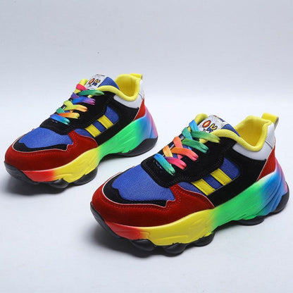 Farverige platform sneakers til dame med regnbuedetaljer