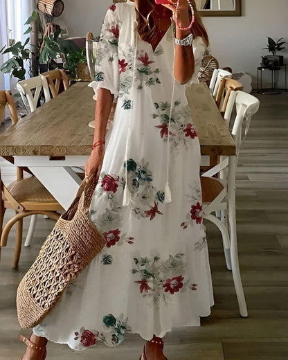 Broderet blomstret hørskjorte til dame med knapper