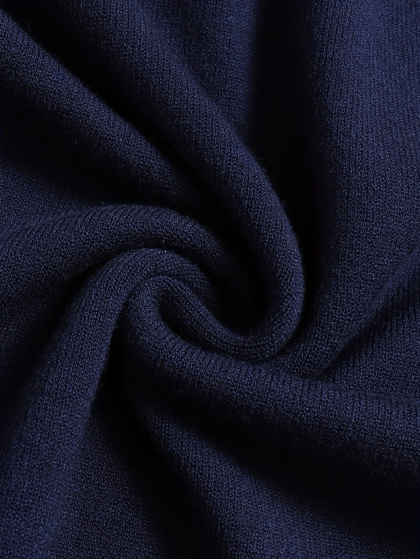 Striktrøje Herre – Pullover med høj hals og klassisk design til hverdag, arbejde og lag-på-lag i Sort og Hvid – Everett