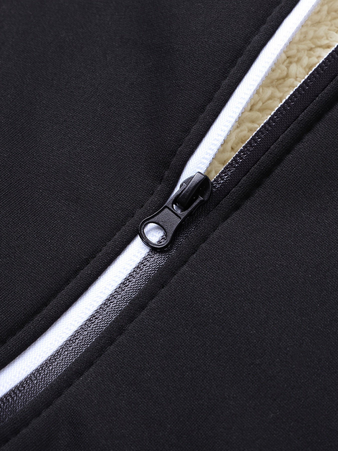 Russell | Cozy Hooded Zip-Up Jacket