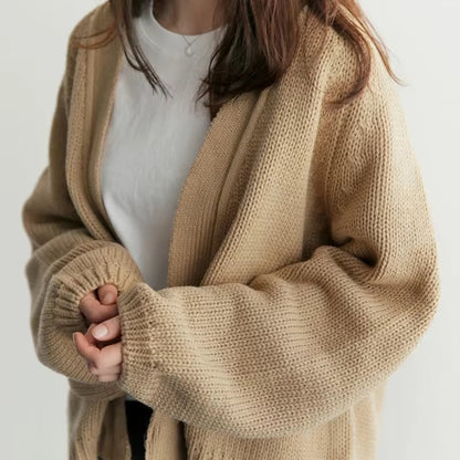 Strik Cardigan Dame – Beige Lounge Cardigan med Oversized Ærmer