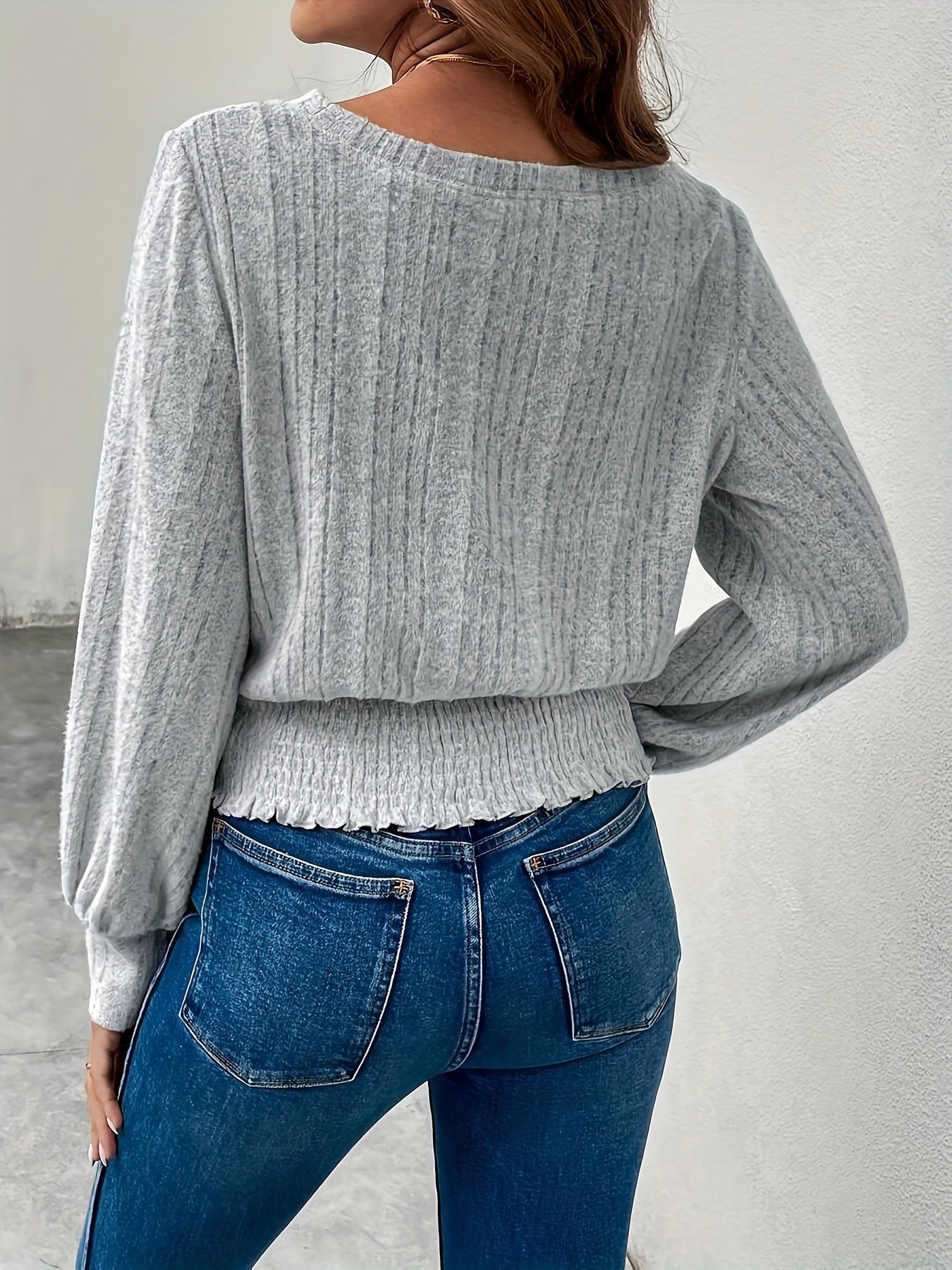 Ribbet Top Dame – Langærmet Bluse med Smockkant