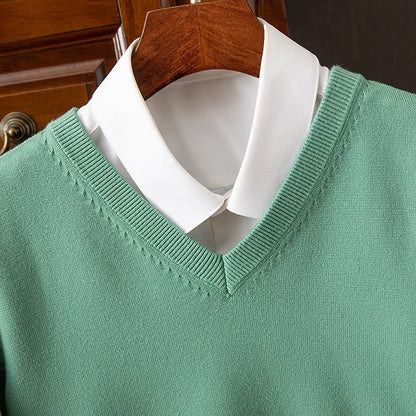 Striktrøje Herre – Pullover med V-hals og klassisk design til hverdag, arbejde og lag-på-lag i Pink og Camel – Clayton