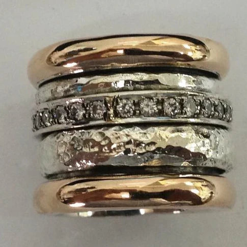 Ring Dame – Guldfarvet ring med klassisk design til hverdag, fest og gave