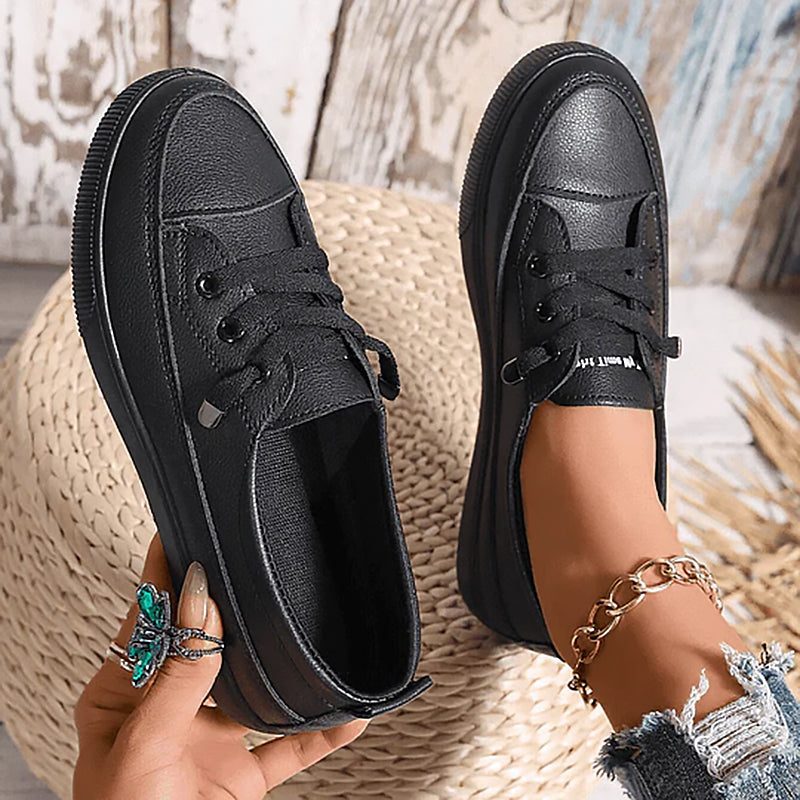 Sneakers Dame – Hverdagssko med snørebånd til hverdag, arbejde og rejse i Hvid og Beige – Low Top