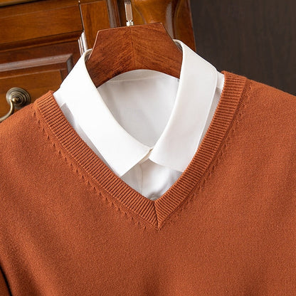 Striktrøje Herre – Pullover med V-hals og klassisk design til hverdag, arbejde og lag-på-lag i Pink og Camel – Clayton